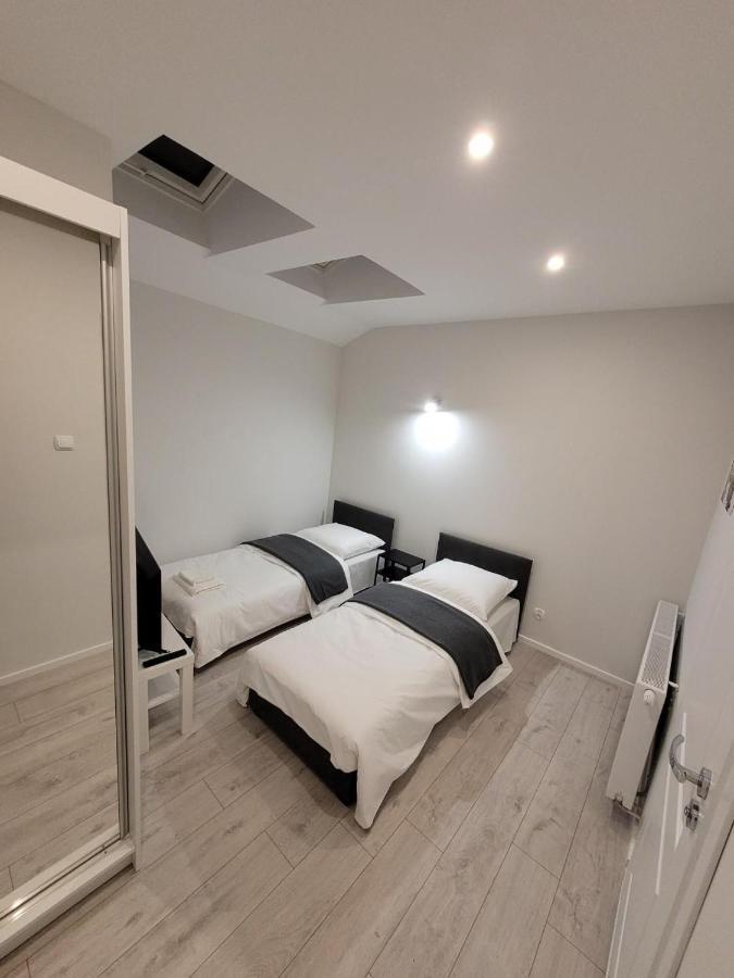 Rynek 2 Dukla- Pokoje I Apartamenty Zewnętrze zdjęcie