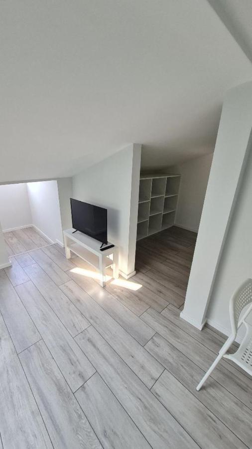 Rynek 2 Dukla- Pokoje I Apartamenty Zewnętrze zdjęcie