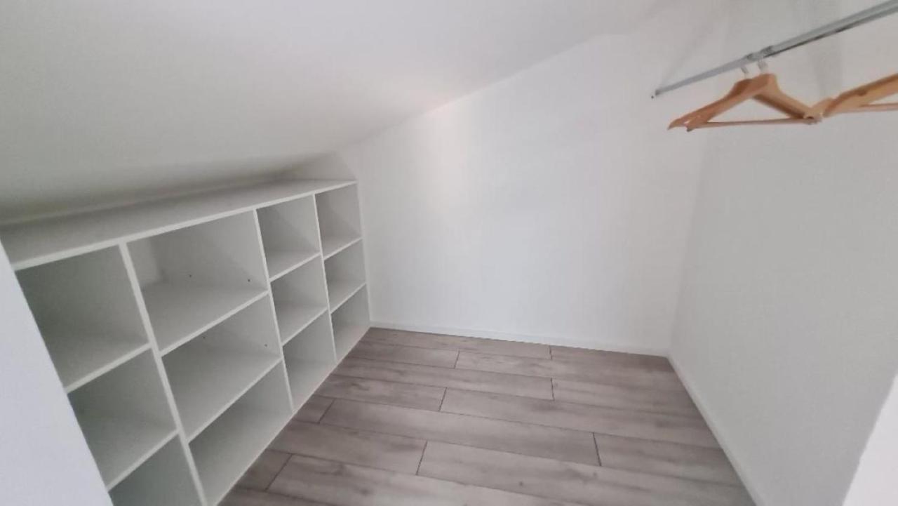 Rynek 2 Dukla- Pokoje I Apartamenty Zewnętrze zdjęcie