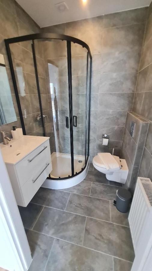 Rynek 2 Dukla- Pokoje I Apartamenty Zewnętrze zdjęcie